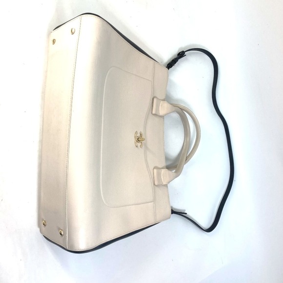 CHANEL CC Mark Bicolor 2WAY Shoulder Bag Beige - Picture 14 of 16